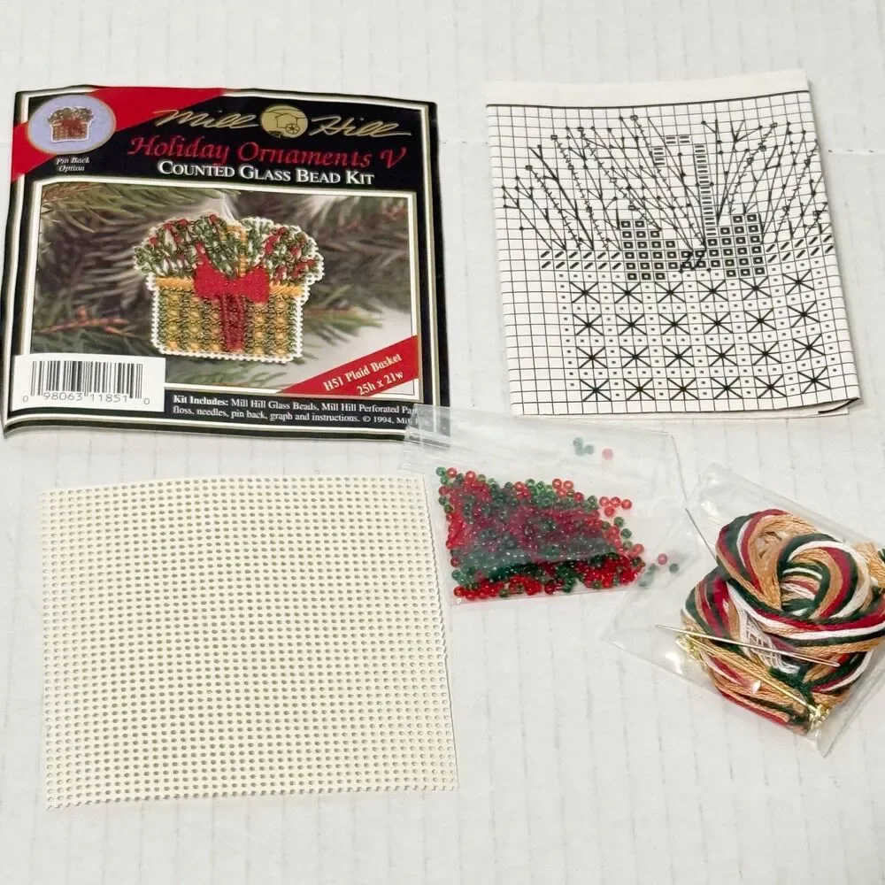 x4 Mill Hill Counted Glass Bead Kit Plaid Basket Apple Delicious Ornament/Pin